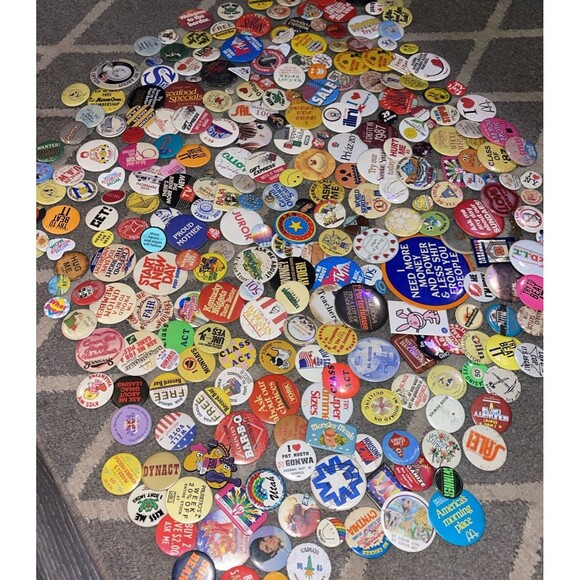 Lot of 275+ Vintage Buttons & Pins Pinback Political Military Advertising